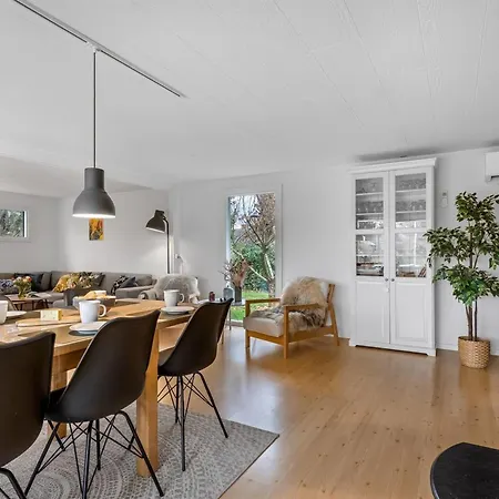 Runhild - 450m From The Sea By Interhome * Bøtø By