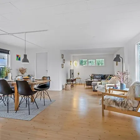 Runhild - 450m From The Sea By Interhome * Bøtø By