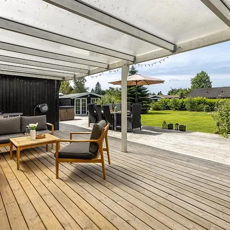 Runhild - 450m From The Sea By Interhome Dom wakacyjny
